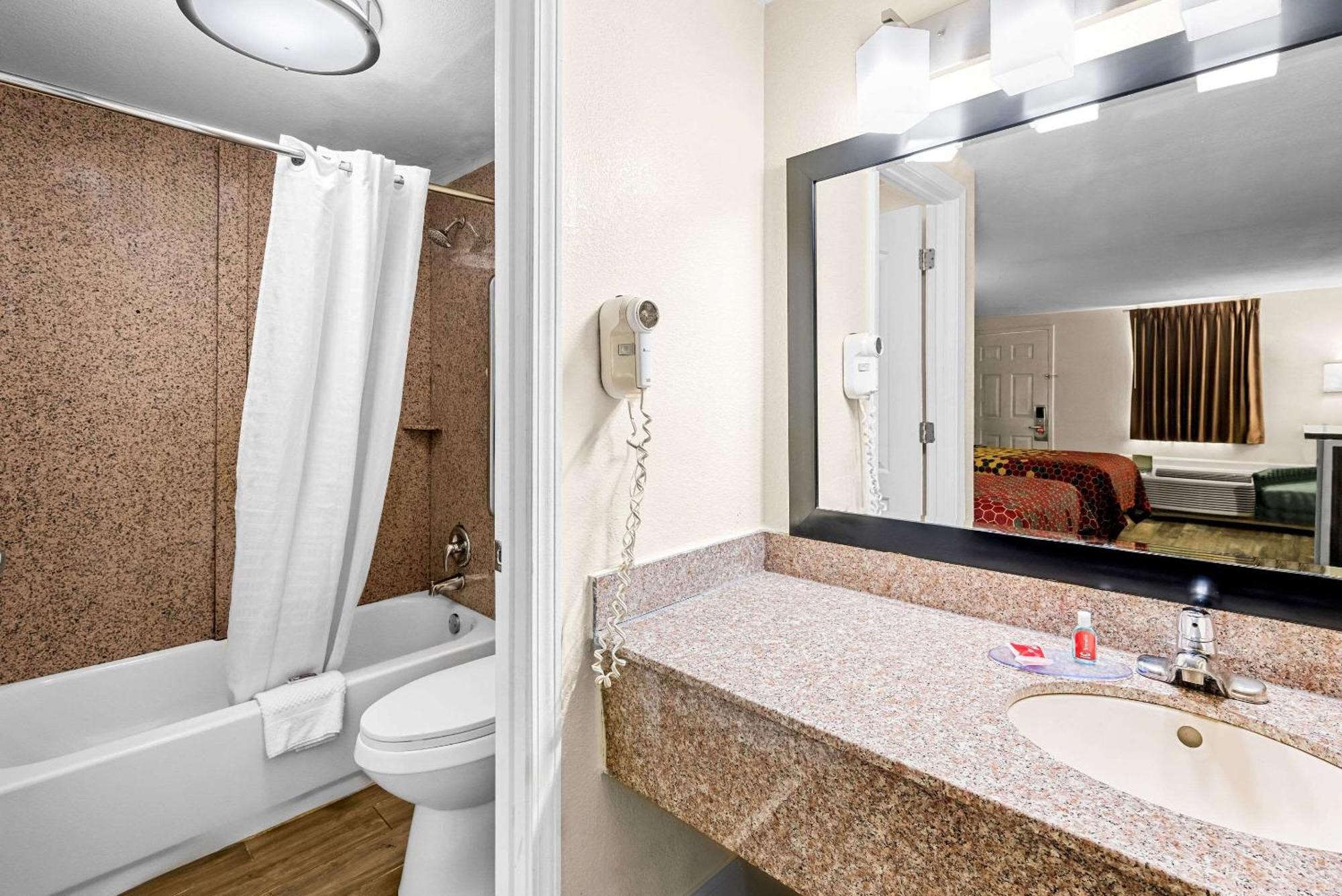 Econo Lodge Кингспорт Екстериор снимка