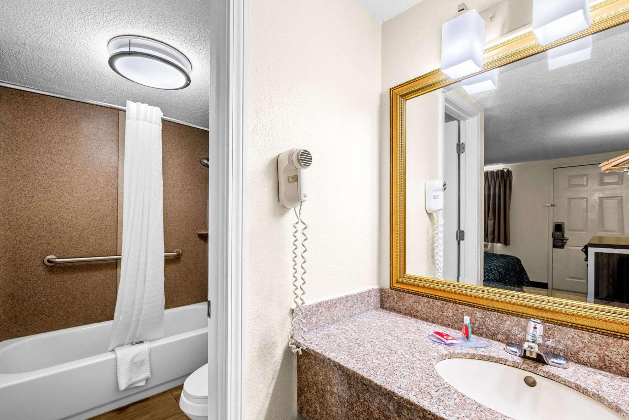 Econo Lodge Кингспорт Екстериор снимка
